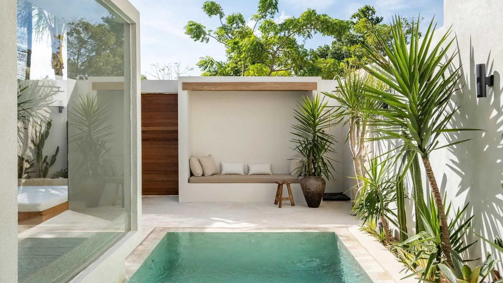 Modern Tropical Villa With Private Pool In Bingin Uluwatu 0*,  Ινδονησία