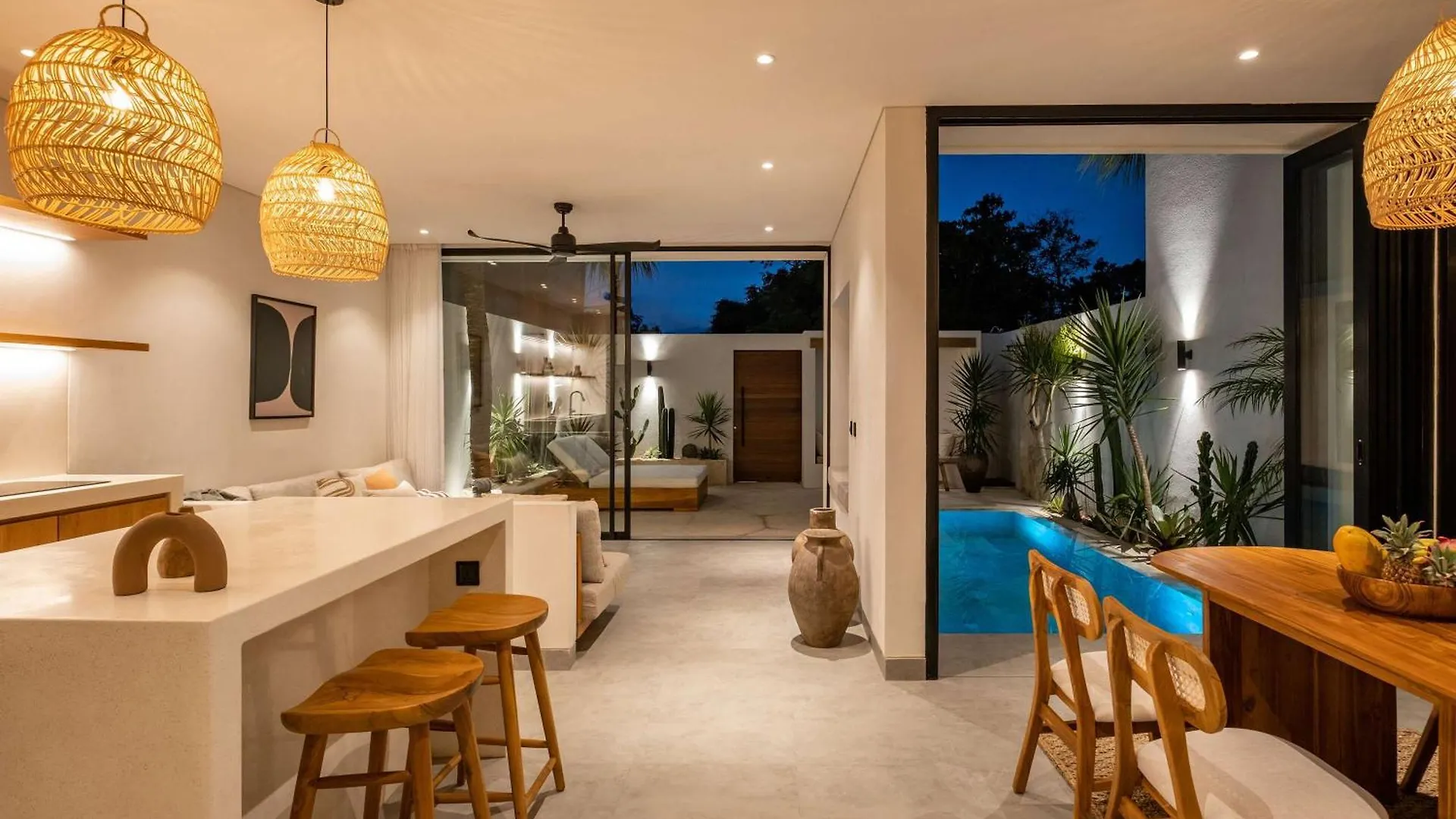 Modern Tropical Villa With Private Pool In Bingin Uluwatu