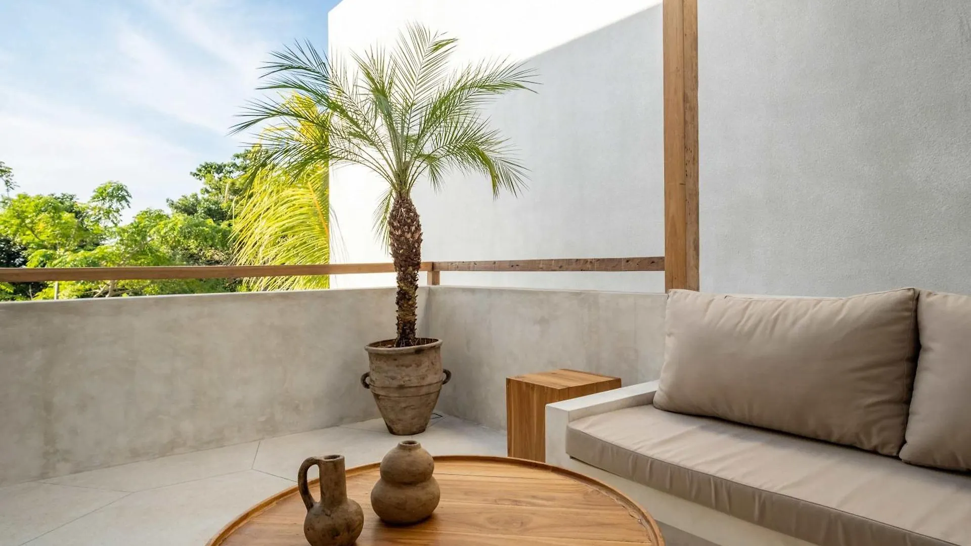 Modern Tropical Villa With Private Pool In Bingin Uluwatu