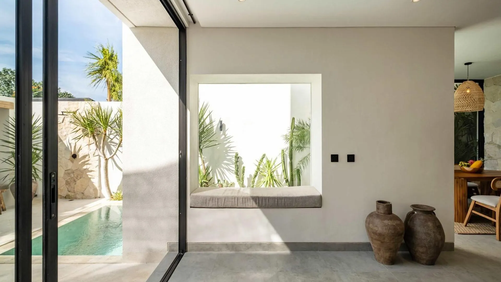Modern Tropical Villa With Private Pool In Bingin Uluwatu